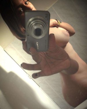 Hayame escort à Mably, 42